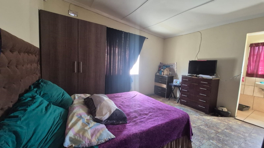 3 Bedroom Property for Sale in Hexpark Western Cape